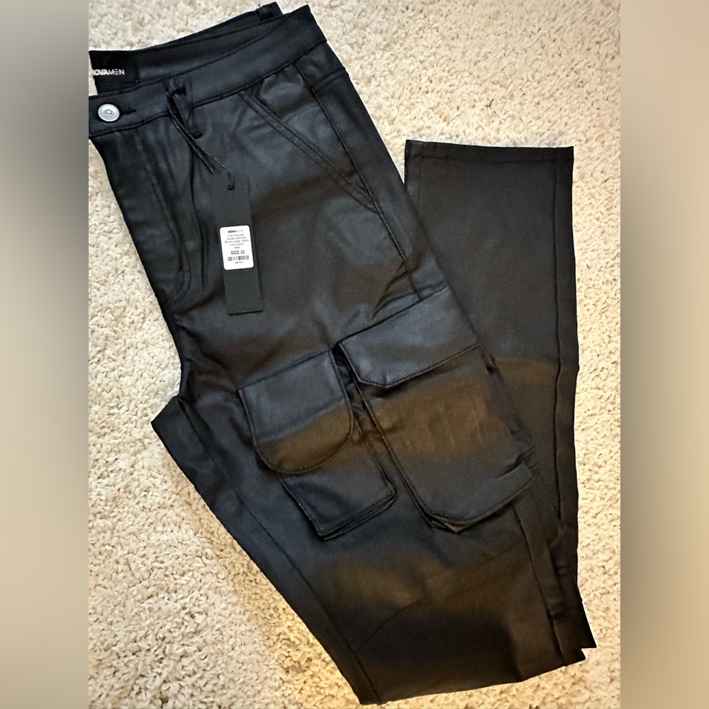 Black Cargo Pants- New w tags - sz 32